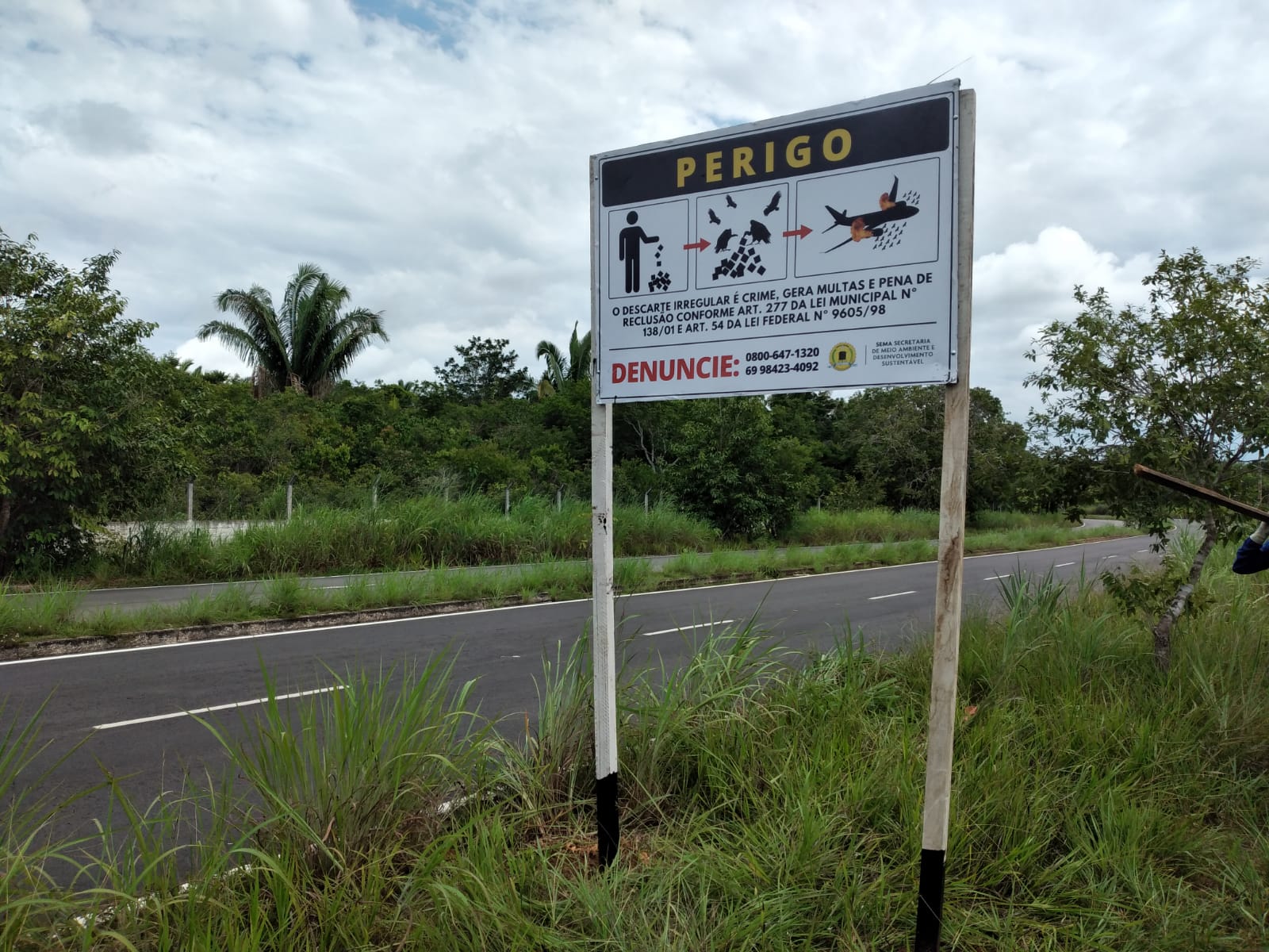 Descarte irregular do lixo é crime e gera multa ao infrator 